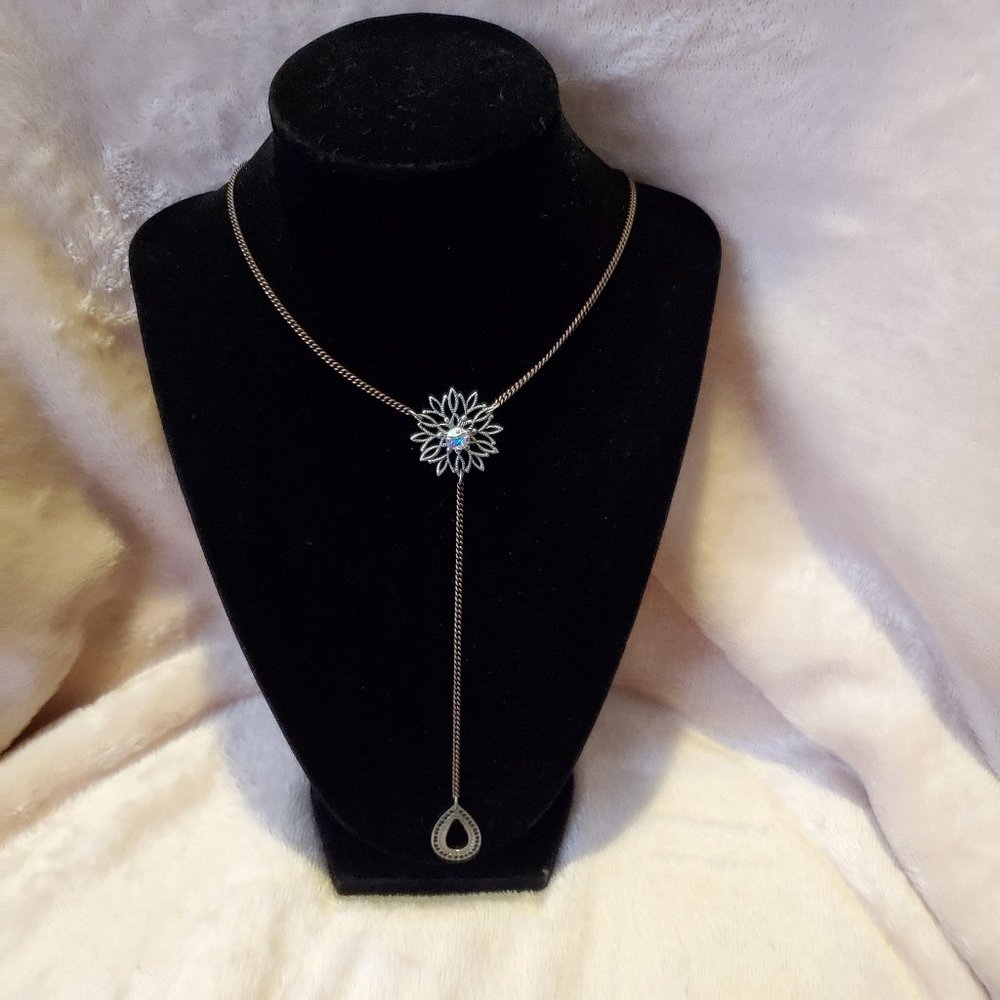 Sabika PRECIOUS Teardrop Y Necklace W16